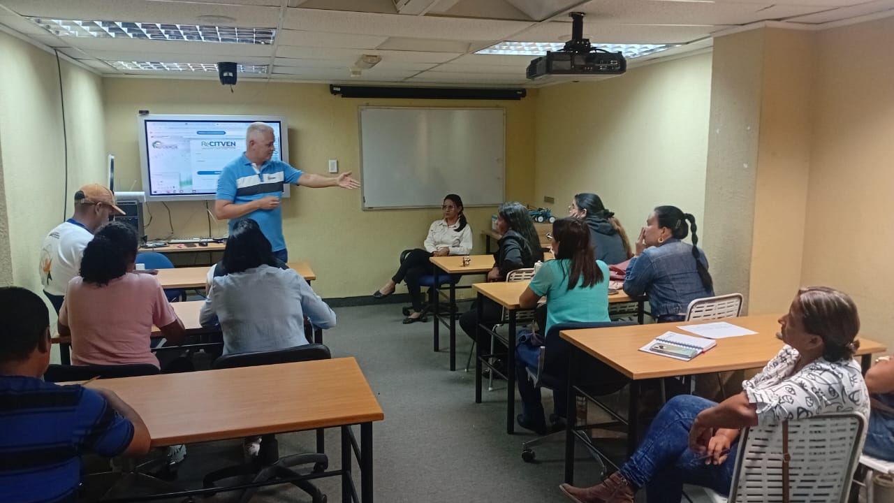 Mincyt facilita taller sobre orientación metodológico para la convocatoria de proyectos de investigación